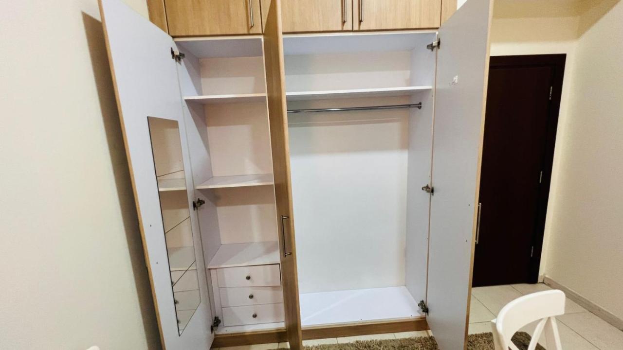 Beautiful Bedroom In Al Barsha Near Mashreq Metro 두바이 외부 사진