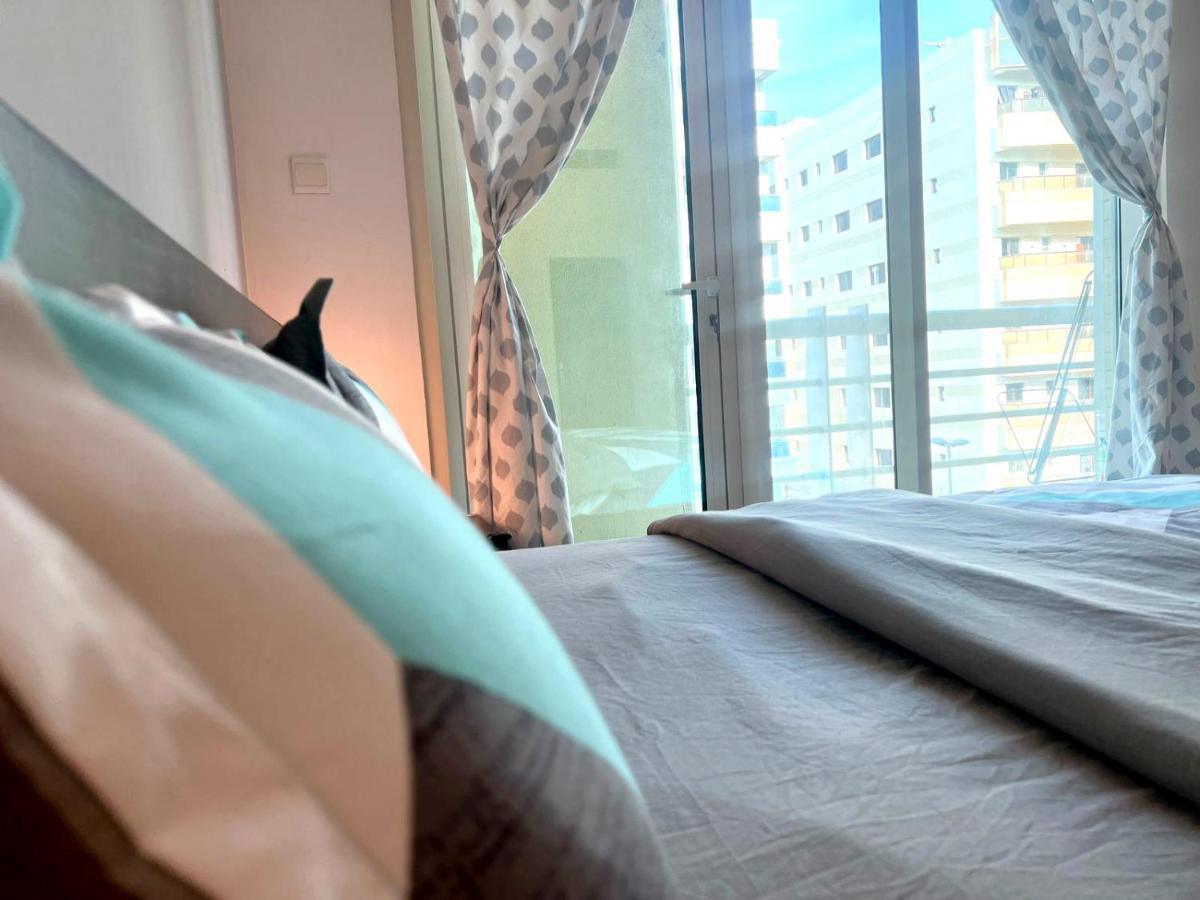 Beautiful Bedroom In Al Barsha Near Mashreq Metro 두바이 외부 사진