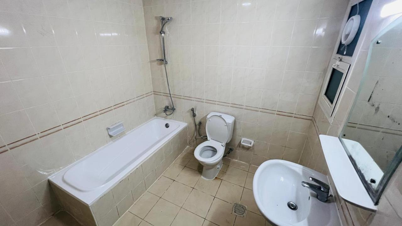 Beautiful Bedroom In Al Barsha Near Mashreq Metro 두바이 외부 사진